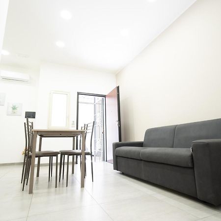 Casa Vacanza Serafino Apartment Catania Exterior photo